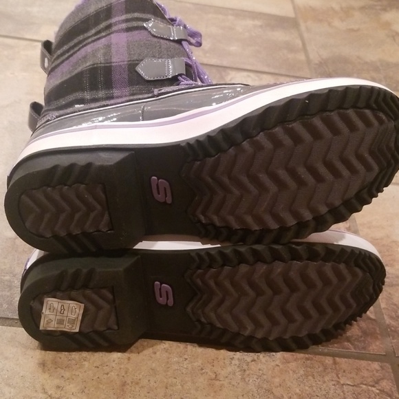 Girls Sketchers Winter Boots - Picture 5 of 7